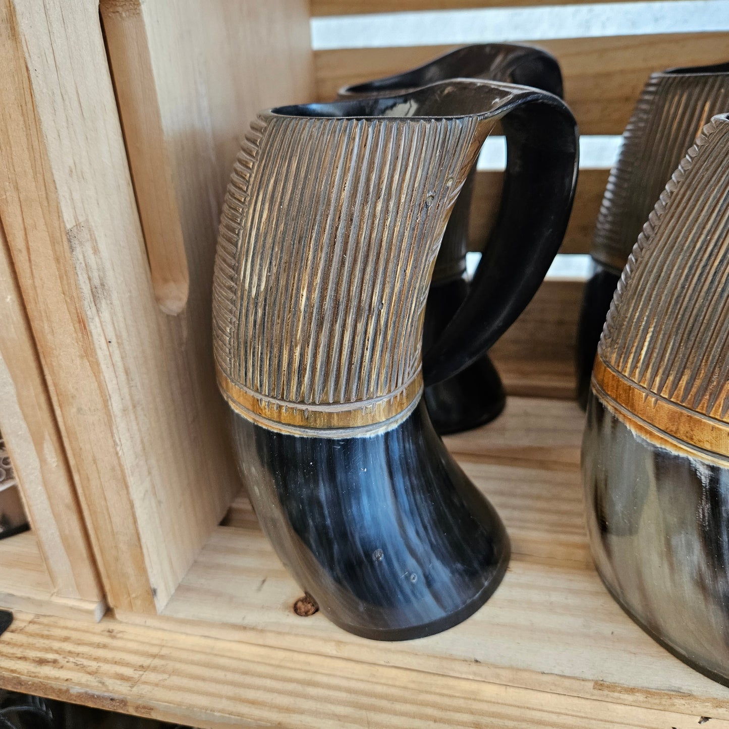 Drinking Horn Mug with Line Engraving